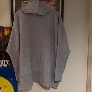 Zenana Outfitters Heather Gray Bat Wing Sweater